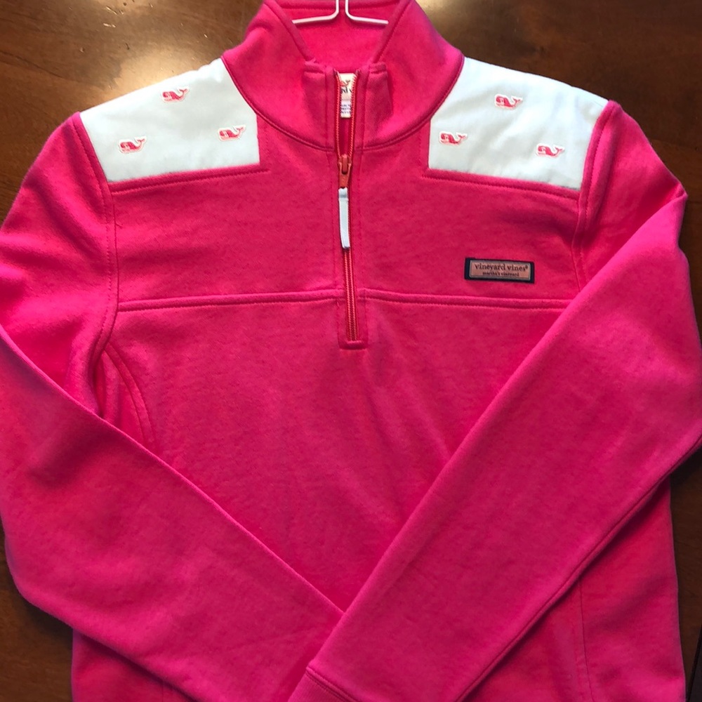 Vineyard Vines Shep sweatshirt. Size S. EUC.